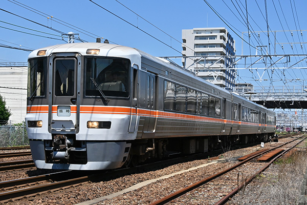 ドクターイエロー2編成が揃い踏み！ 2024年「JR東海 浜松工場へGO」に密着 - 鉄道コム