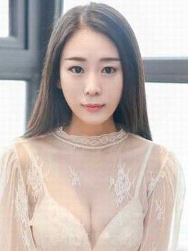 エルナ（21） 激安外人デリヘル -