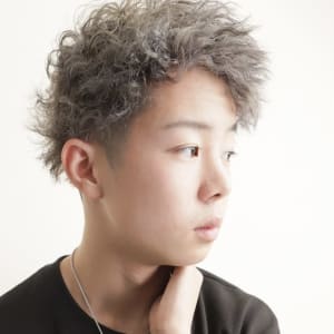 フェードスタイル人気です | 茨城県古河市にあるカットの上手な美容室【Hair make AO】