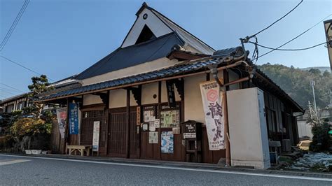 ヒトデ履歴書「男性でも女性でもないニューハーフとして働く」 プラウド香川 高野晶さん 第一話