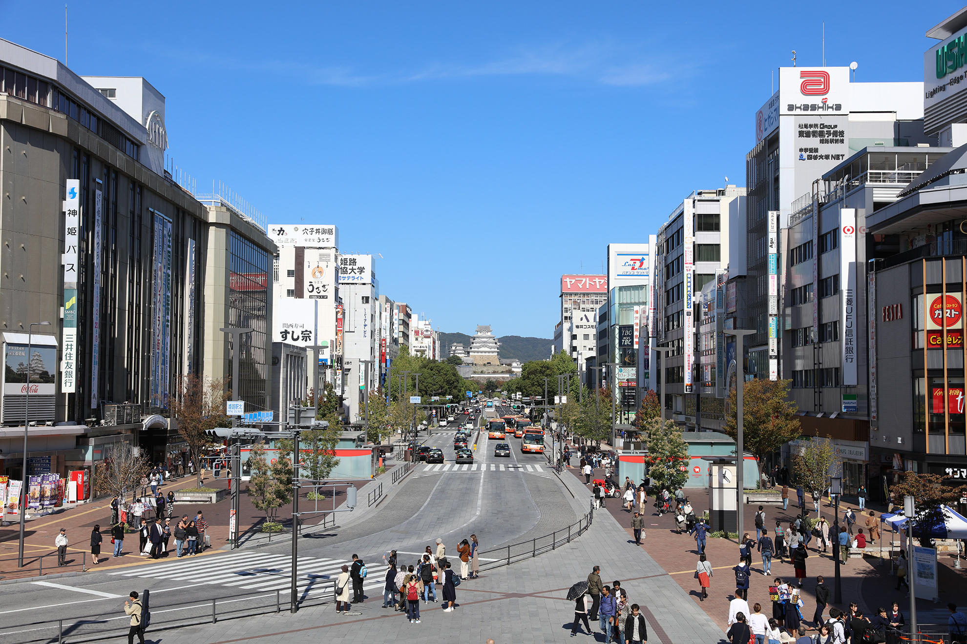 姫路駅前の街並み】の画像素材(31311793) | 写真素材ならイメージナビ