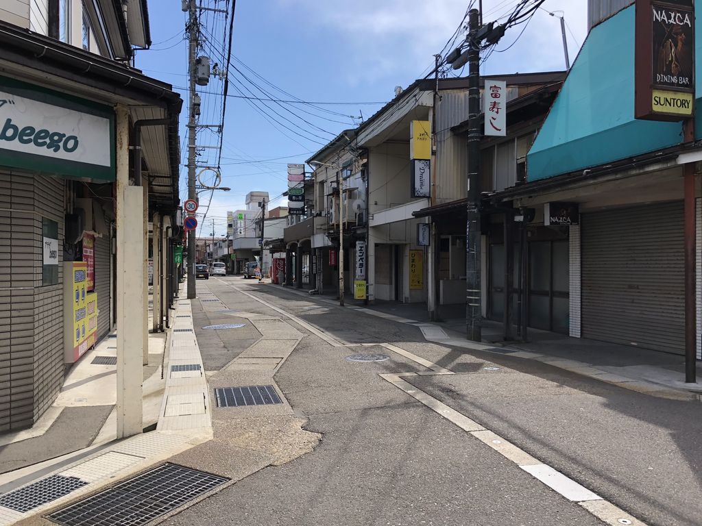 なおえつ鉄道まつり２０２４ 直江津駅周辺にぎわう イベントやグルメ楽しむ :