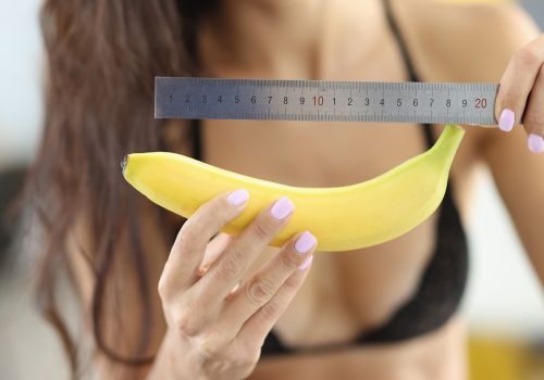 ペニスの大きさ平均は13cm！女性の理想サイズはさらにデカい！？｜薬の通販オンライン