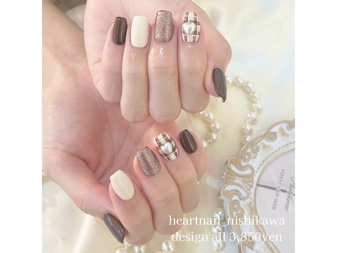 完全定額ネイルサロンはあとねいる（heartnail）