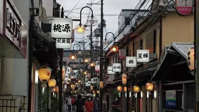 飛田新地 メイン通り一覧 - 飛田新地map/最新の店と女の子のおすすめ口コミ情報