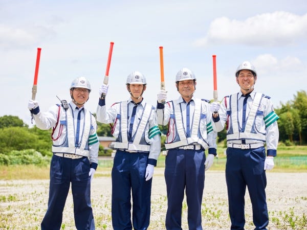 公益社団法人秦野市シルバー人材センター - 秦野市 シルバー人材センターは会員の皆様にお仕事のご紹介やご案内をしています。今回は『アパート共用部分の清掃』のご紹介です。会員以外の方でご興味のある方はこれを機にぜひ会員になってください。お問い合わせは 秦野市