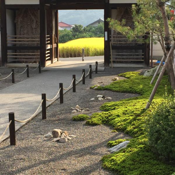 アップル不動産🍎善通寺市吉原町-家庭菜園が楽しめる広い庭