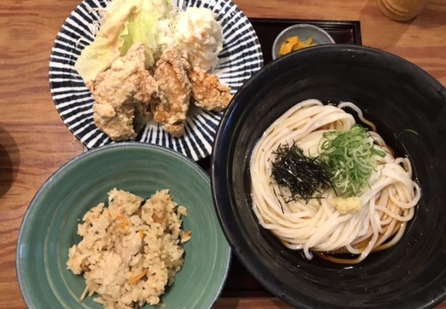 ネット受付可】TsuruTonTan UDON NOODLE