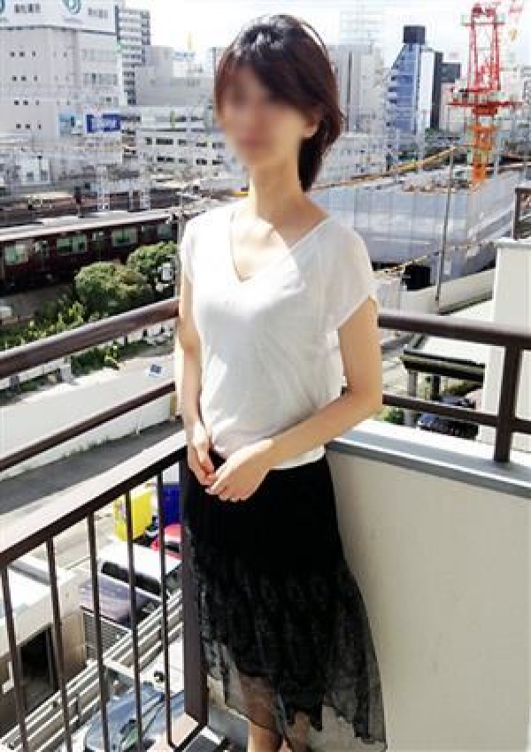 十三待ち合わせ「熟女家 十三店」ゆうかさんのグラビア｜俗武者【関西版】