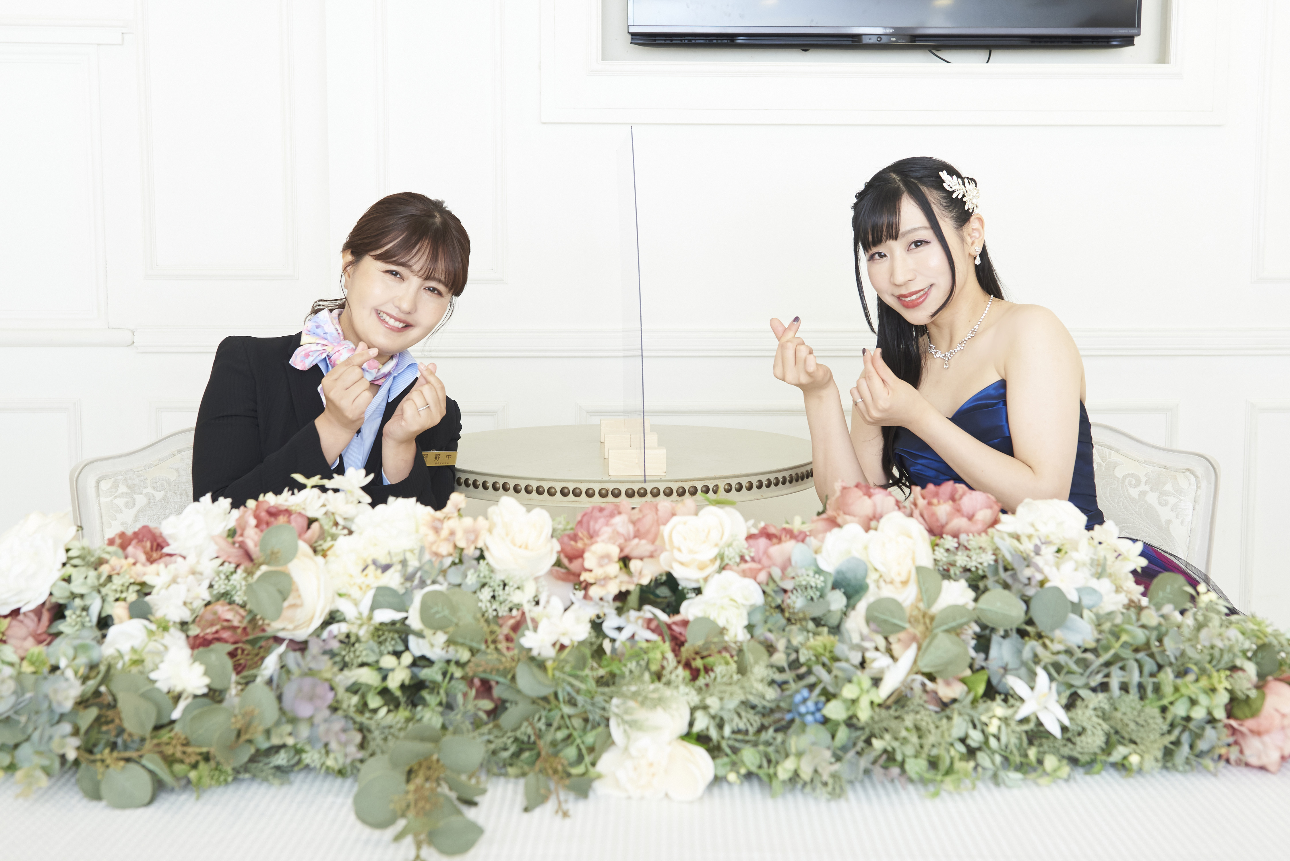 福原愛、台湾で結婚披露宴 「星空ウェディングドレス」でニッコリ - ねとらぼ