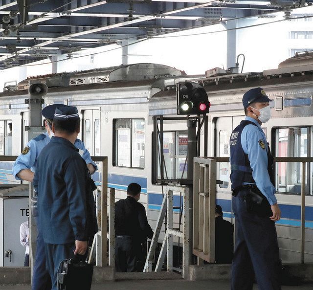 東京都葛飾区の「アオト」は、駅名が「青砥」で地名が「青戸」です。また、画像の青 - Yahoo!知恵袋