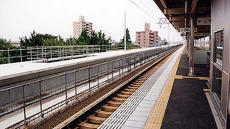 近鉄八田駅5分】名古屋駅まで電車で2駅！キッチンカーや出張販売に利用可能な屋外のイベントスペース｜ショップカウンター