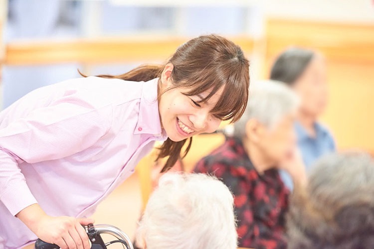 伊豆高原〈ゆうゆうの里〉の介護求人 【介護職員初任者研修:正社員の募集】- 伊東市（静岡県）