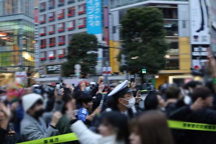 新年の無法地帯 渋谷で美女たちに「何回ナンパされたか」聞いてみた - KAI-YOU