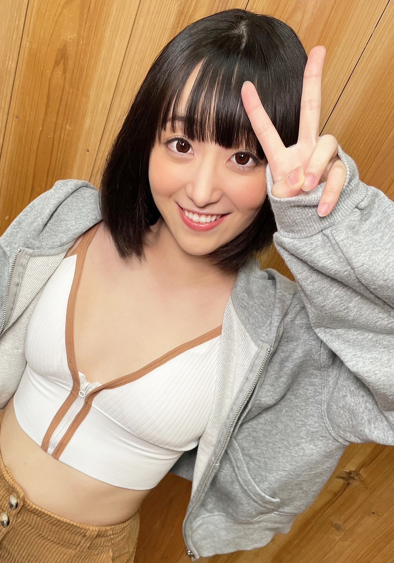 Amazon.co.jp: 【メーカー特典あり】ナチュラルハイ夏スペシャル 敏感(恥)巨乳痴漢 2022 完全版