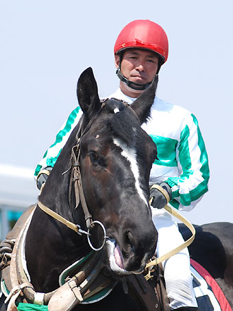 藍沢梨夏さんのインスタグラム写真 - (藍沢梨夏Instagram)「有馬記念参戦🏇﻿ 梨夏の狙った馬が1着になりました㊗️💫﻿ ﻿