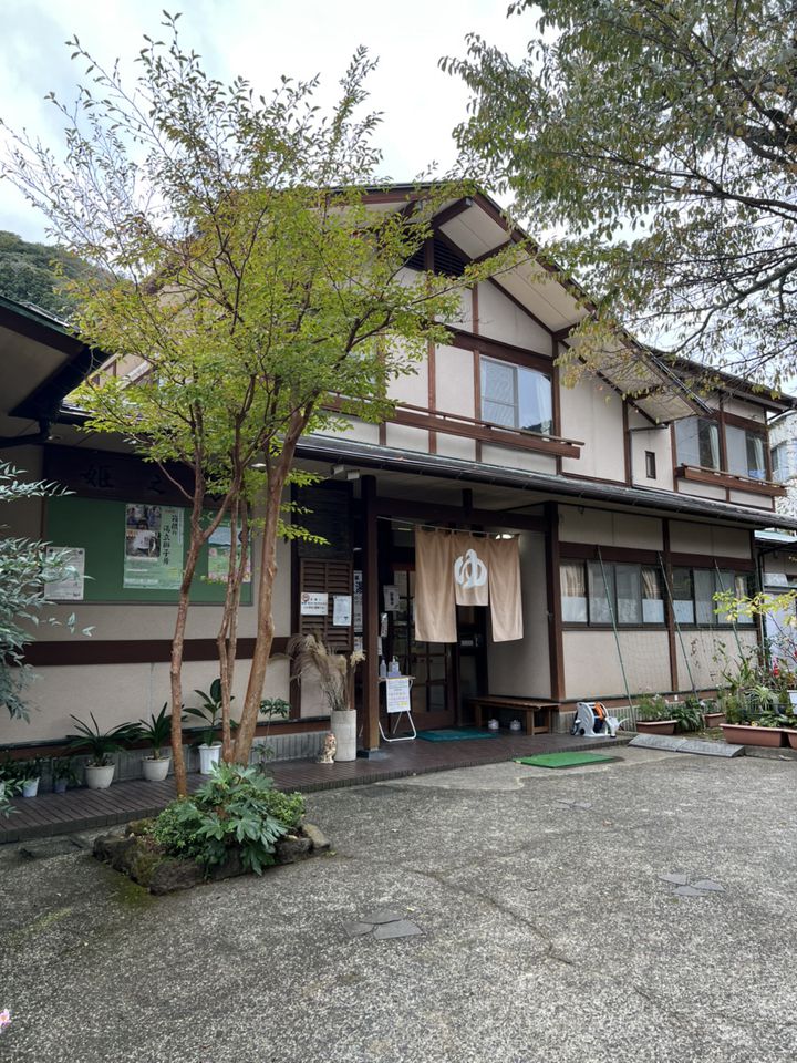 箱根大平台の名水、姫の水で贅沢気分の晩酌♪:  平塚市内でパトロールジョギング（スロージョギングの自己流アレンジ）を開始した行政書士兼カレー専門店共同経営者、一生懸命さとう君のブログ。