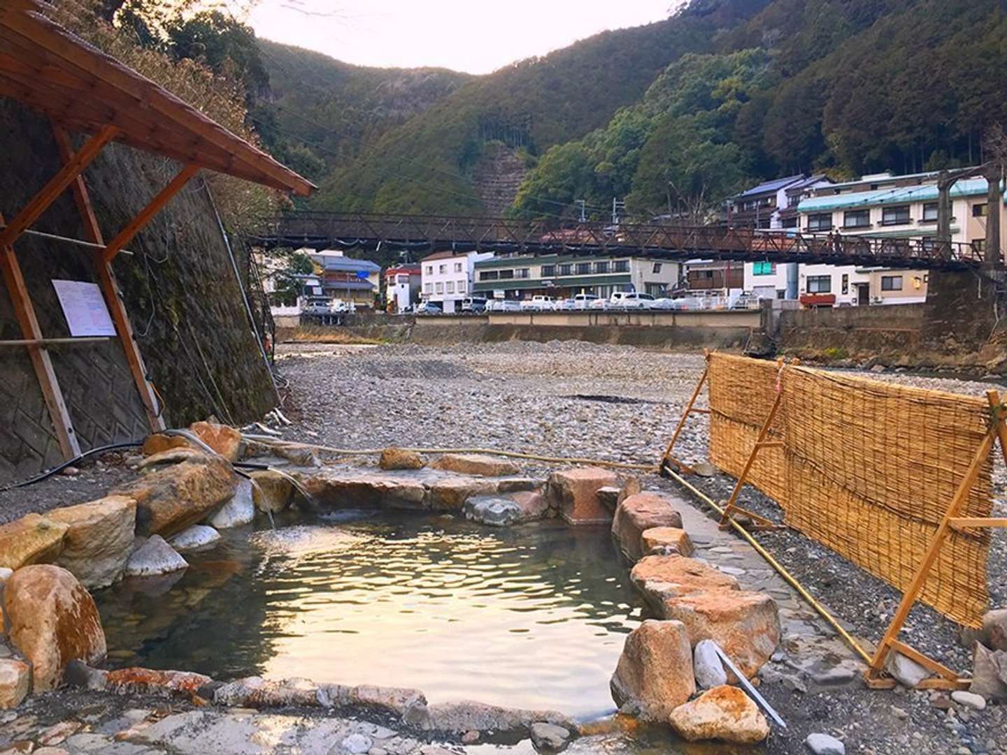 混浴が楽しめる北茨城の温泉、日帰り温泉、スーパー銭湯おすすめ1選【2024年度版】｜ニフティ温泉