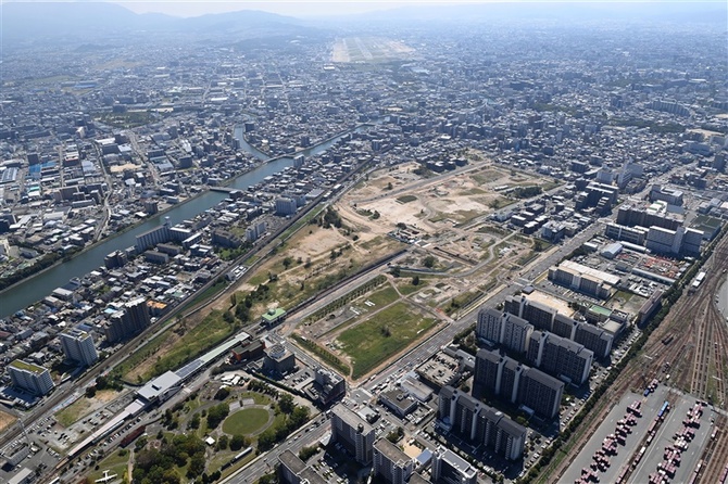 JR鹿児島線千早～箱崎間で踏切の安全確認 列車に遅れ｜【西日本新聞me】